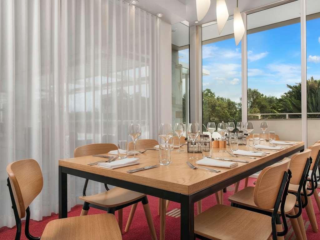 Pelican Waters Golf Resort Sunshine Coast Caloundra Restoran fotoğraf